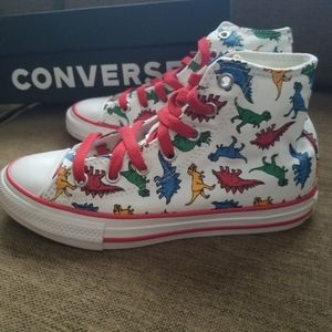 BRAND NEW Converse Dinosaur Hightops - NEW IN BOX, never worn! - Size 2